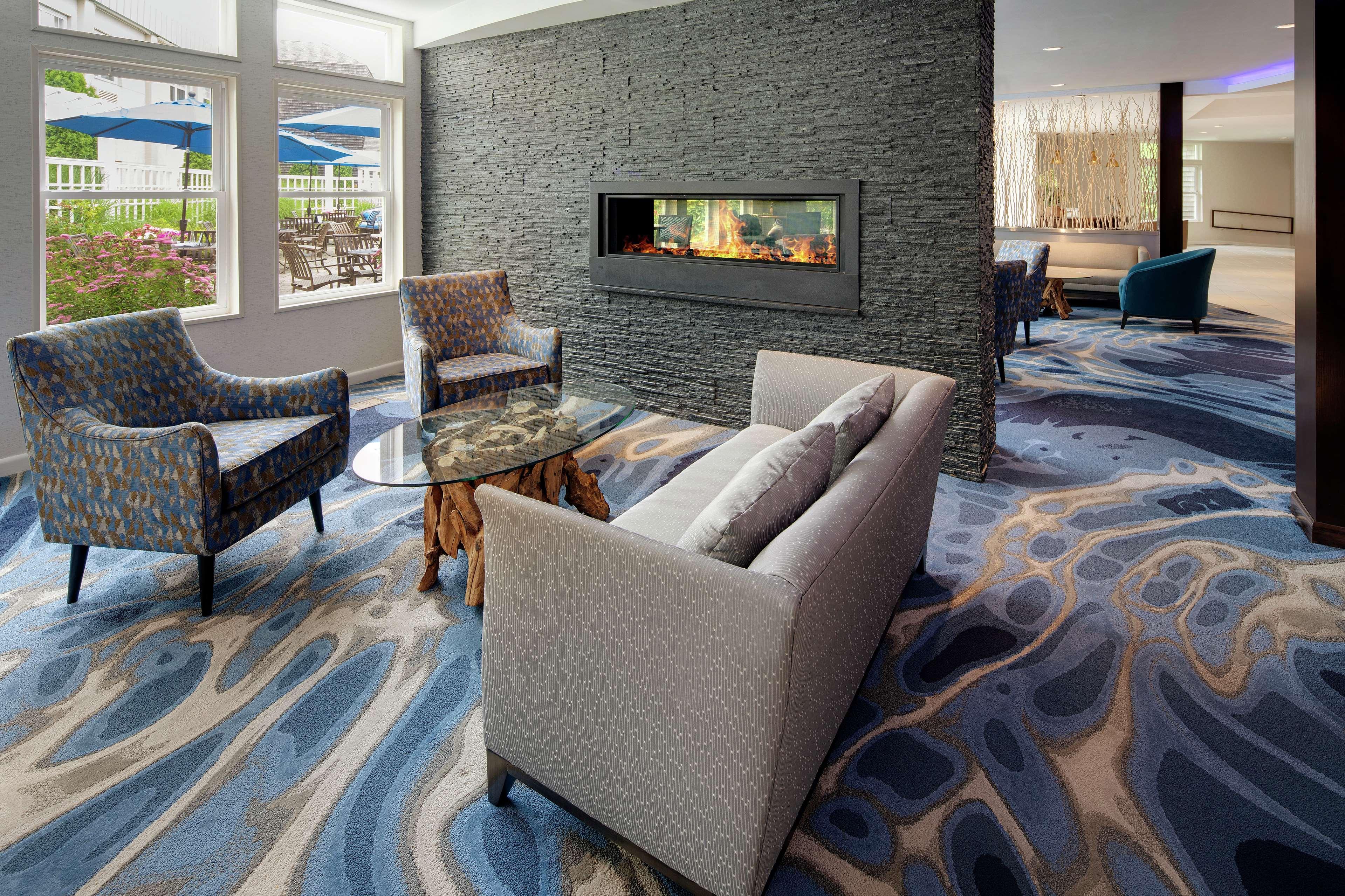 Отель Doubletree By Hilton Cape Cod - Хианнис Экстерьер фото