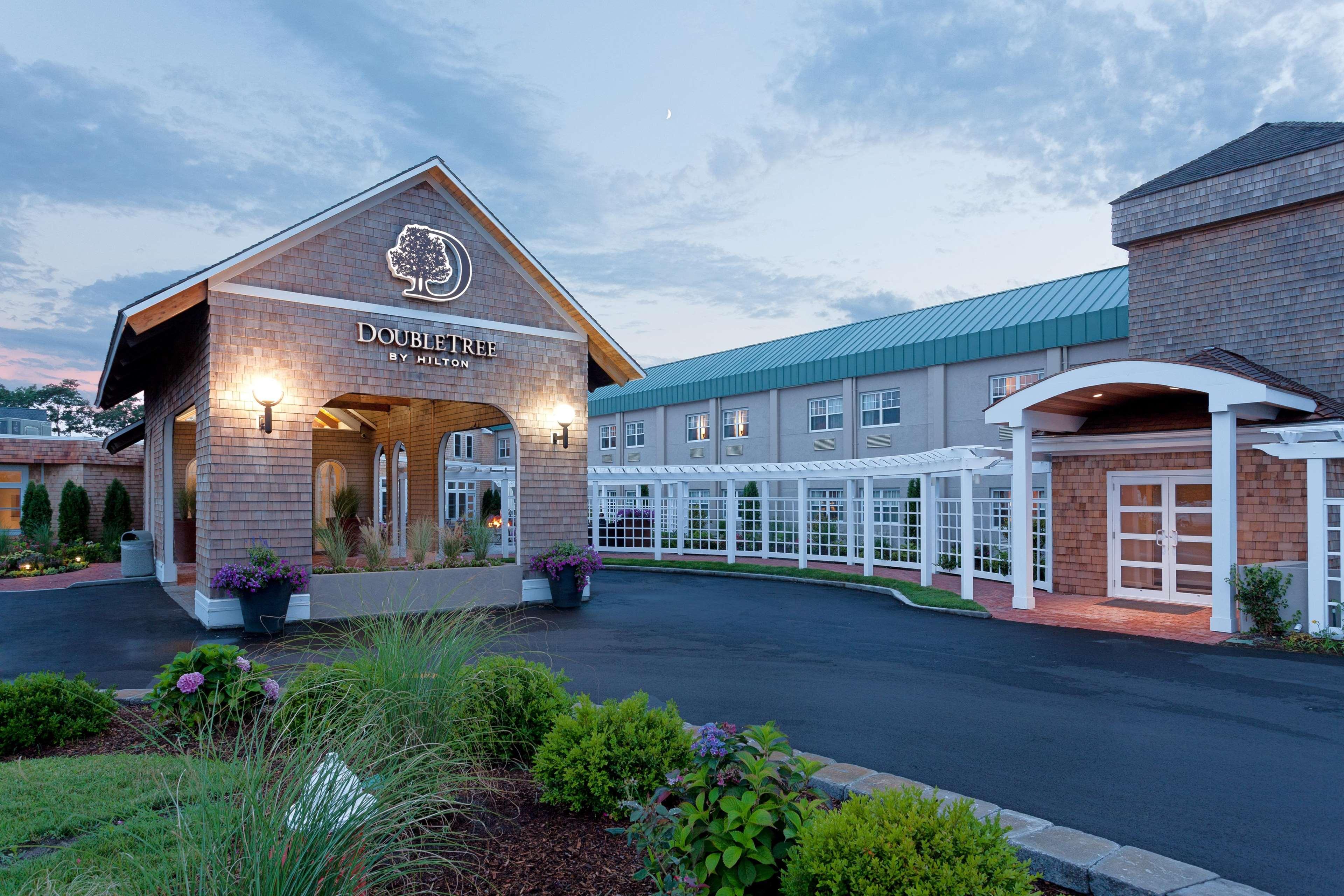 Отель Doubletree By Hilton Cape Cod - Хианнис Экстерьер фото